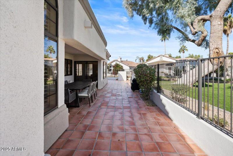 Long Side Patio on the Corner