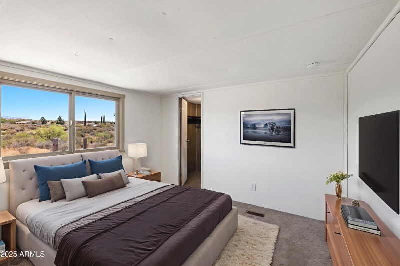 17-Bedroom-2 - Bedroom - Standard - 2