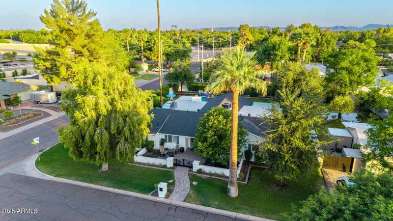 80 - Loma Aerials