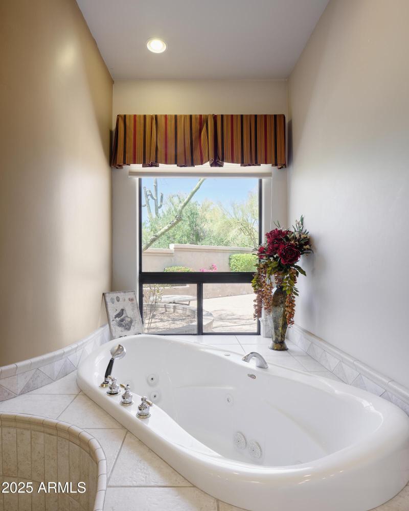 PropertyImageCo_25550NWranglerRd_WEB_17