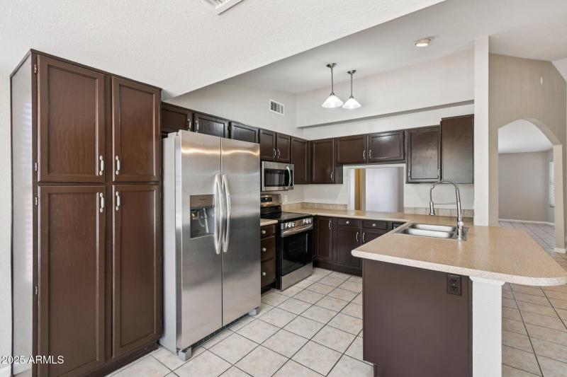 13-web-or-mls-N 88th Ave-S0307-013