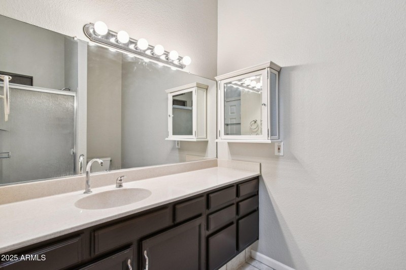 18-web-or-mls-N 88th Ave-S0307-018