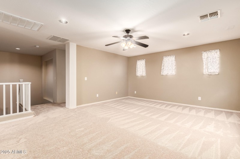 23 - Desert Horizons