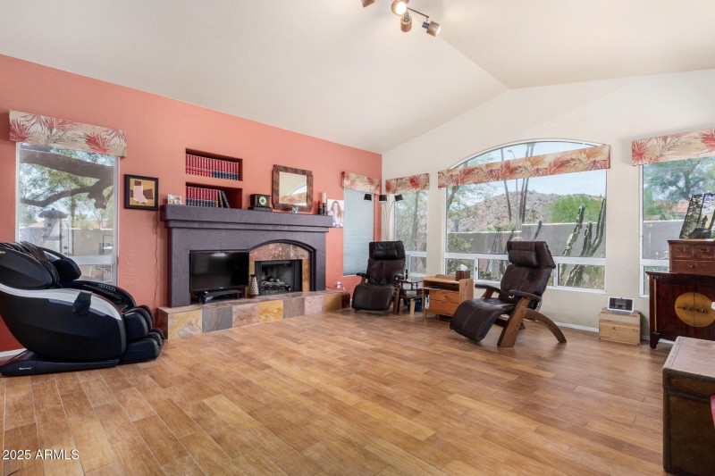 ROOOMY Family Room