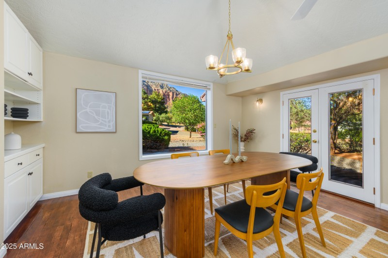 295 Raintree-8