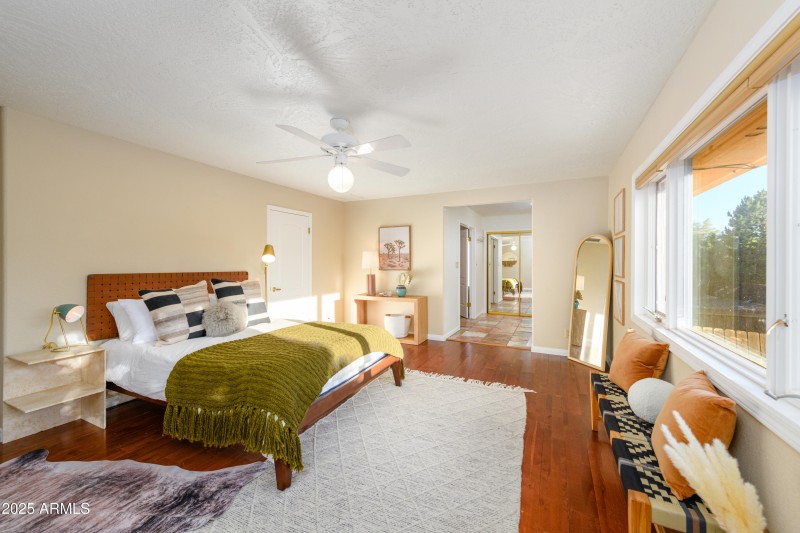 295 Raintree-19