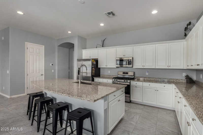Open Kitchen