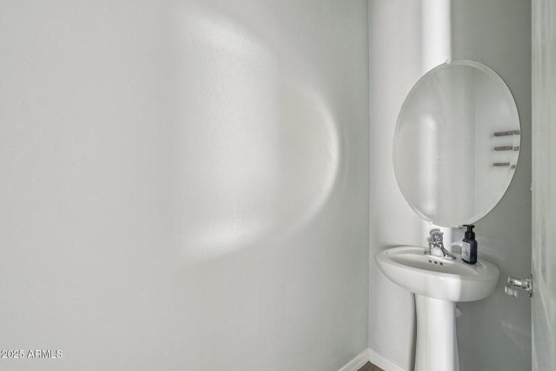 30-web-or-mls-N 185th Ave-S2706-030