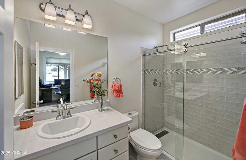 Ensuite Bathroom for Jr. Suite