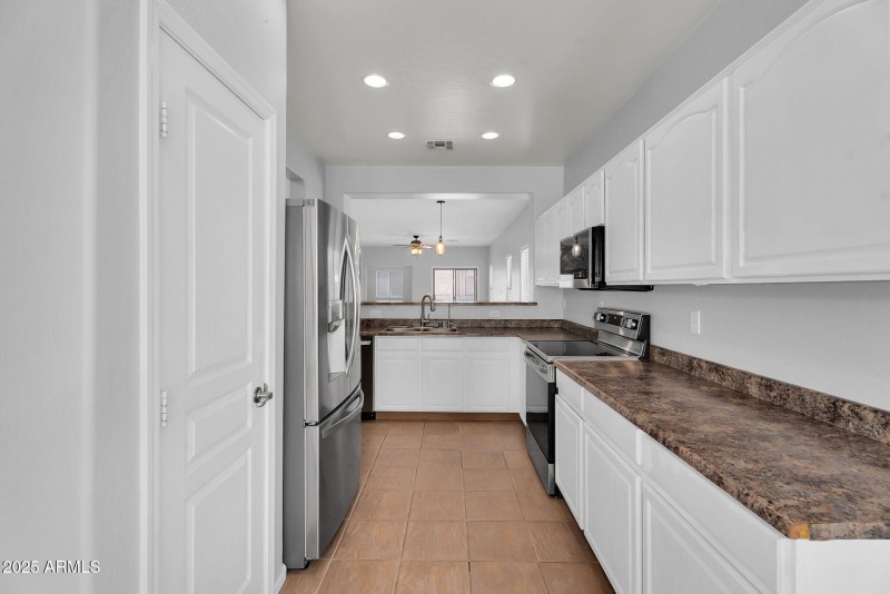13-web-or-mls-Desert Basin-9