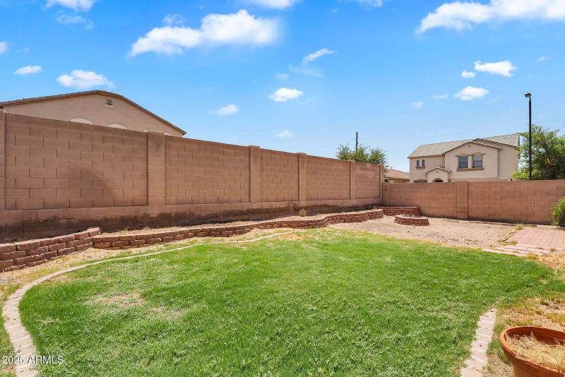 42-web-or-mls-Desert Basin-38