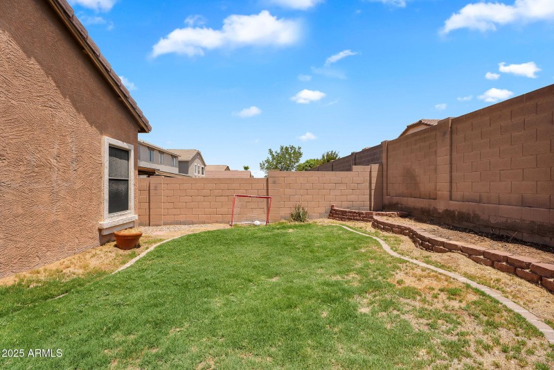 43-web-or-mls-Desert Basin-39