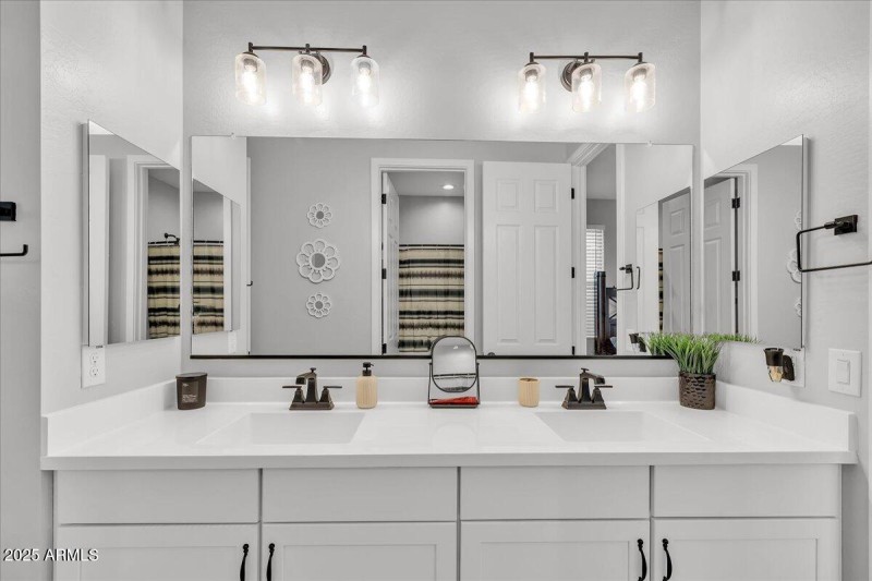 06-17593_W_Red_Fox_Rd40