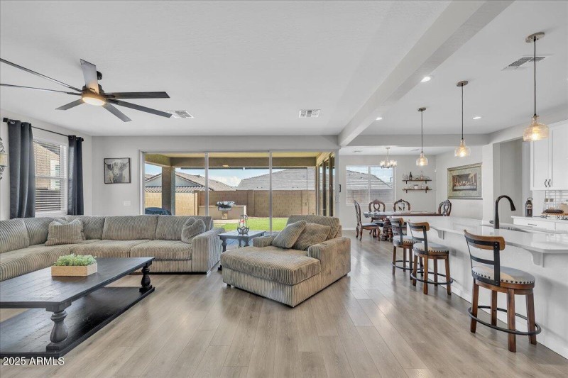 29-17593_W_Red_Fox_Rd17