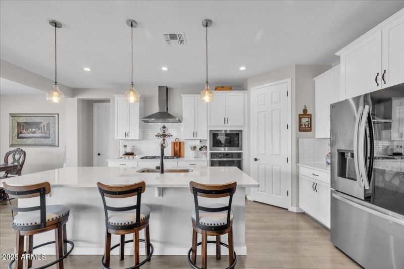 32-17593_W_Red_Fox_Rd14