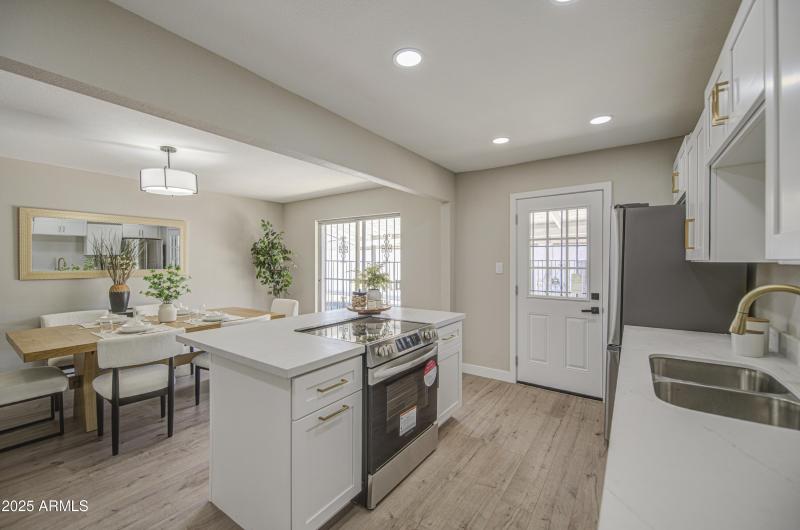 Kitchen 6