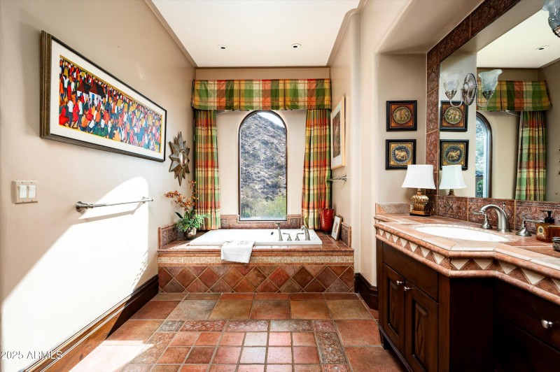 Ensuite 1 Bath
