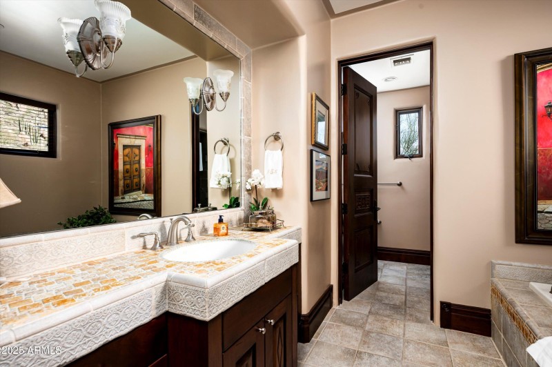 Ensuite 2 Bath
