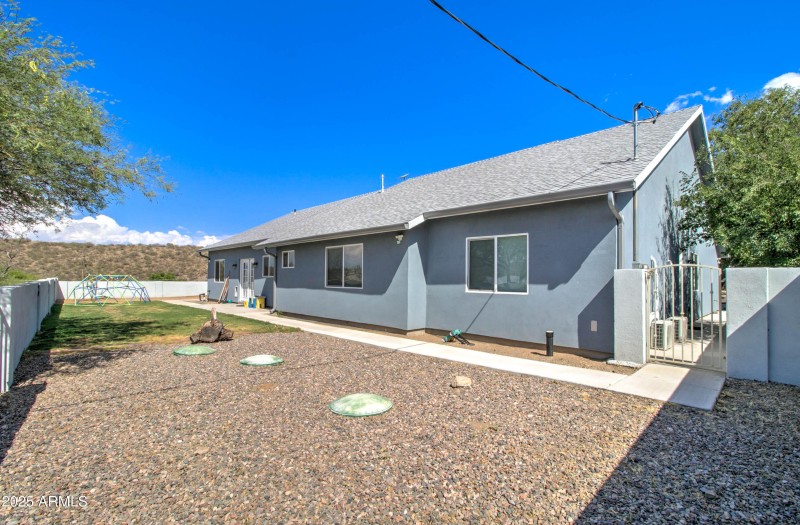 7907 Taos Ave