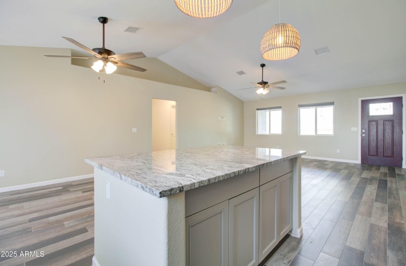 7907 Taos Ave-20