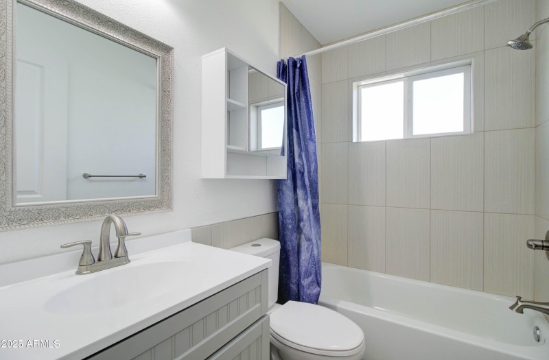 7907 Taos Ave-24