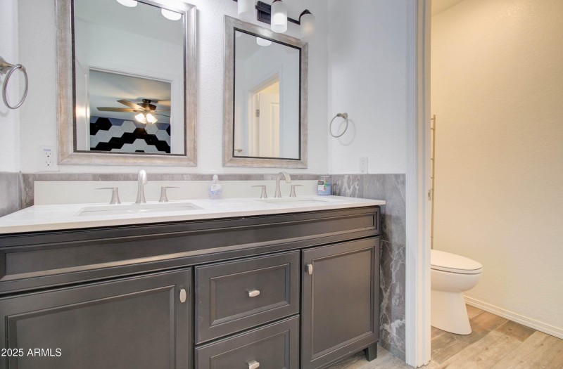 7907 Taos Ave-32