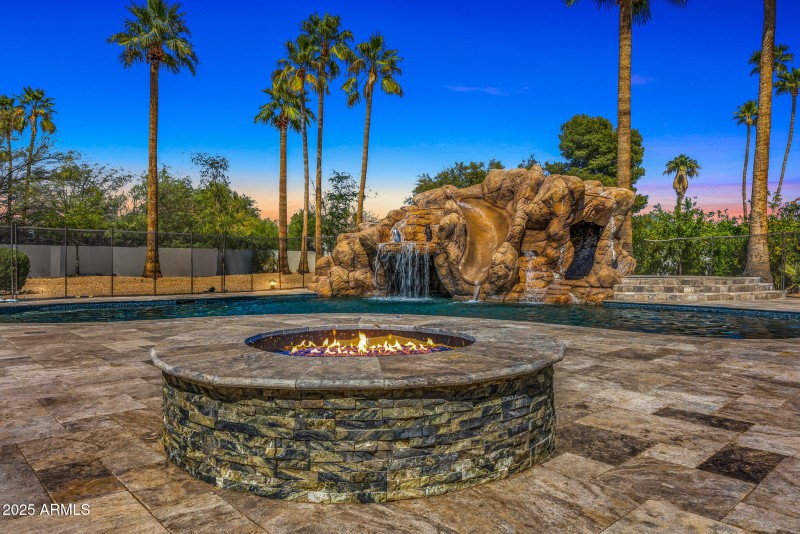 52firepit and pool lounge_twilight
