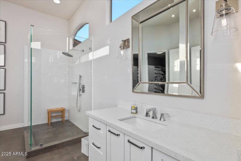 35-Primary Bath ~ Vanities