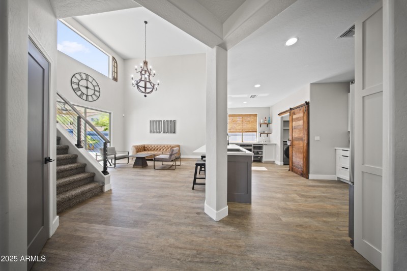 kitchen entry way, walk in Pantry