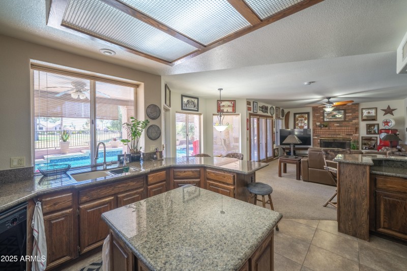 32-DSC04819-HDR