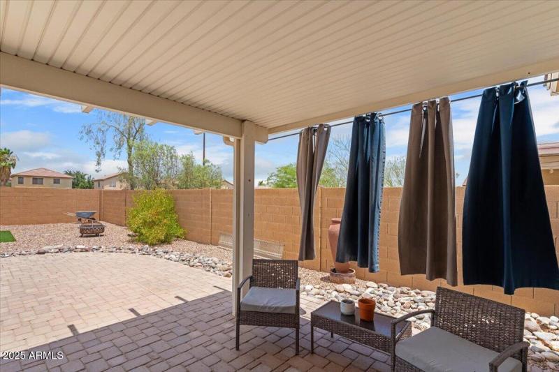 27-1046 E Silversmith Trail