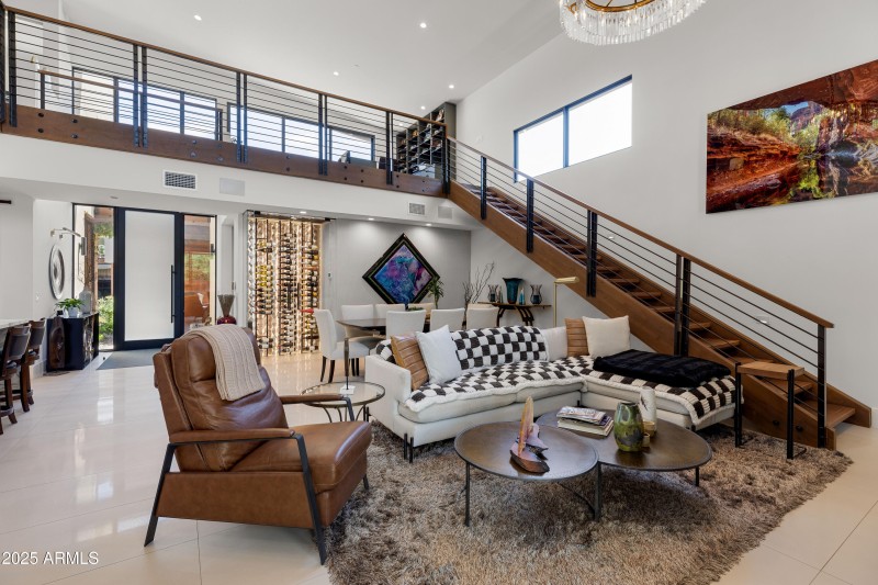 6525 E CAVE CREEK