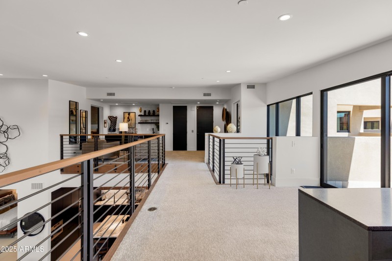 6525 E CAVE CREEK