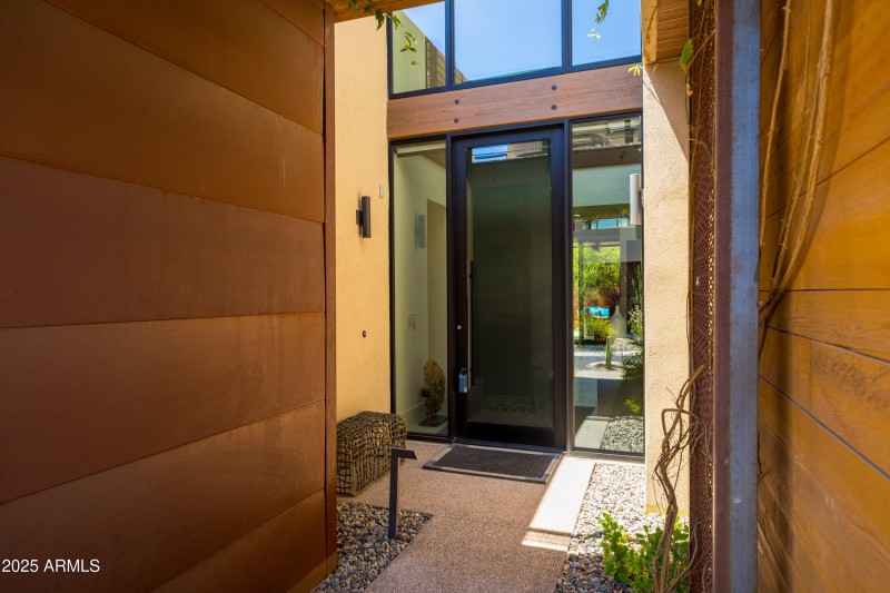 6525 E CAVE CREEK