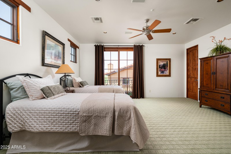 Large Upper Casita