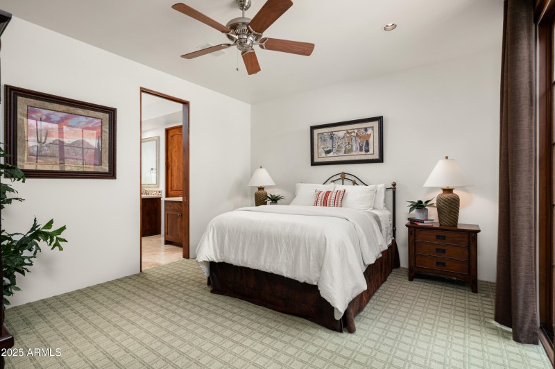 Jr Master Suite