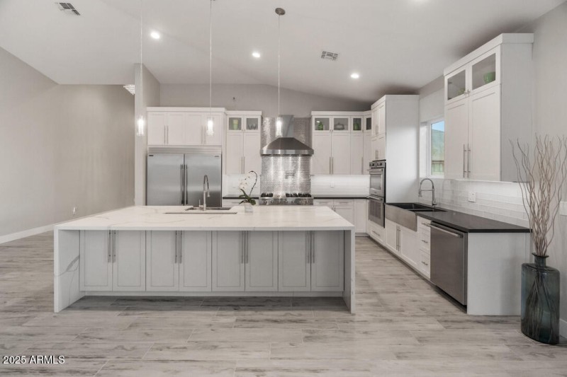 Kitchen 8