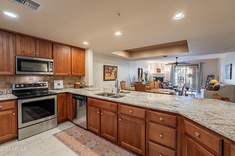 Granite counters!