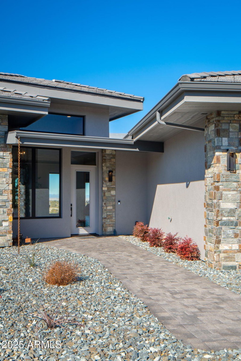 18-web-or-mls-5535-corliss-cir