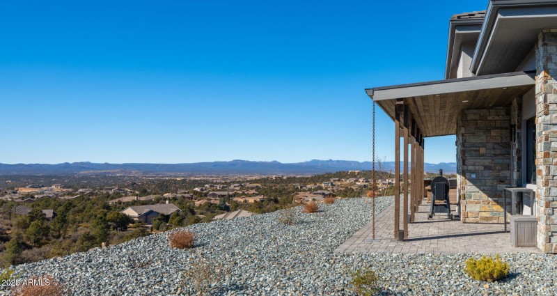 19-web-or-mls-5535-corliss-cir