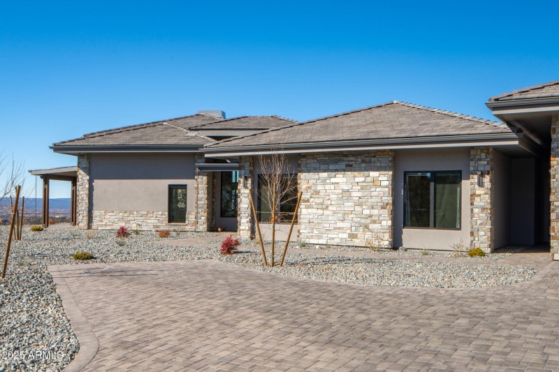 23-web-or-mls-5535-corliss-cir