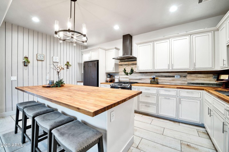 13578 N 152nd Dr-12