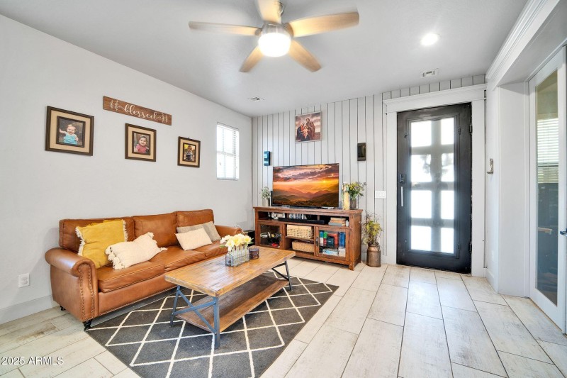 13578 N 152nd Dr-11