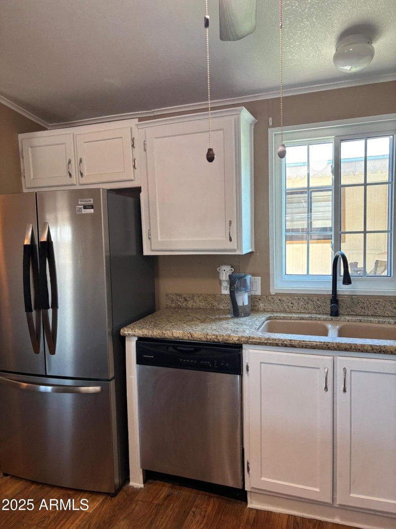 kitchen white2