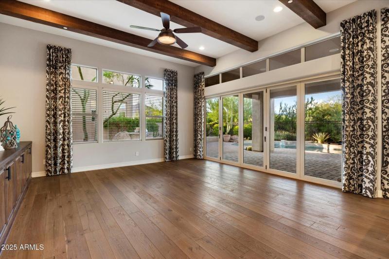 Family Room w/Glass folding Wall