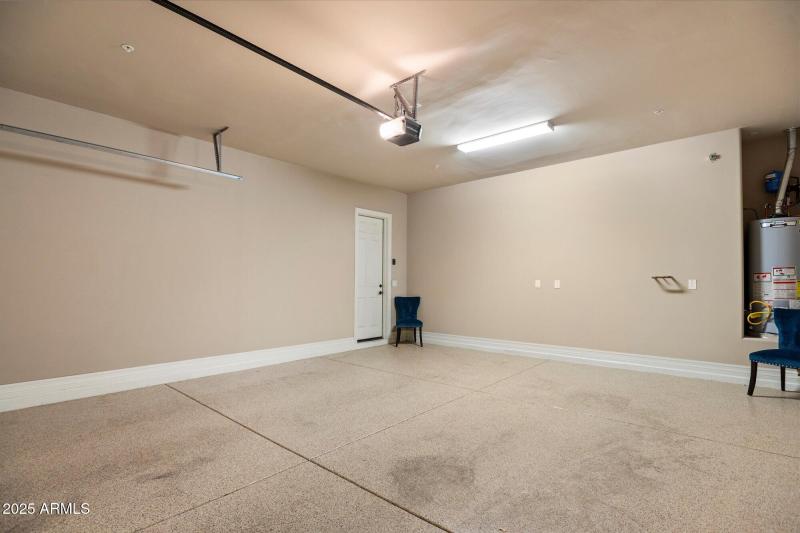 Oversized 2 Car Garage