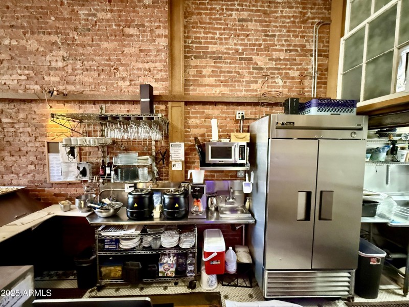 14 Main Café