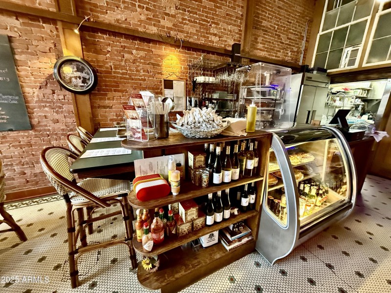14 Main St