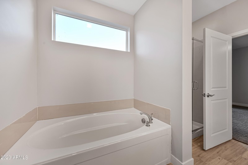 22-1027W5S-TFA-3BL-07 08 12 13 17 18-ocu