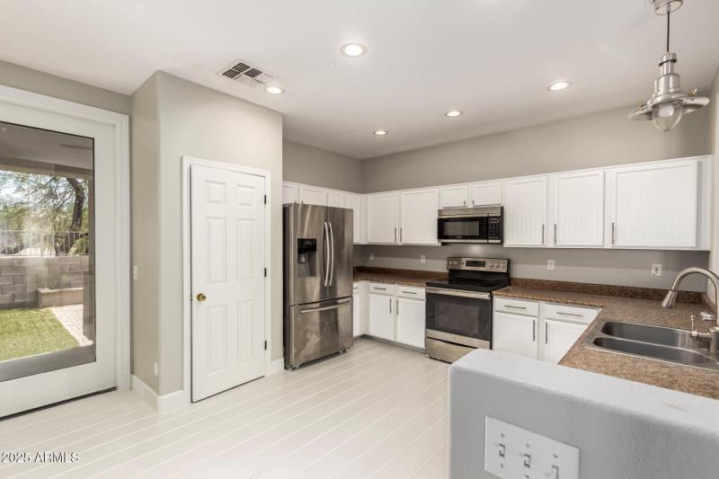 13 Avendia Del Valle